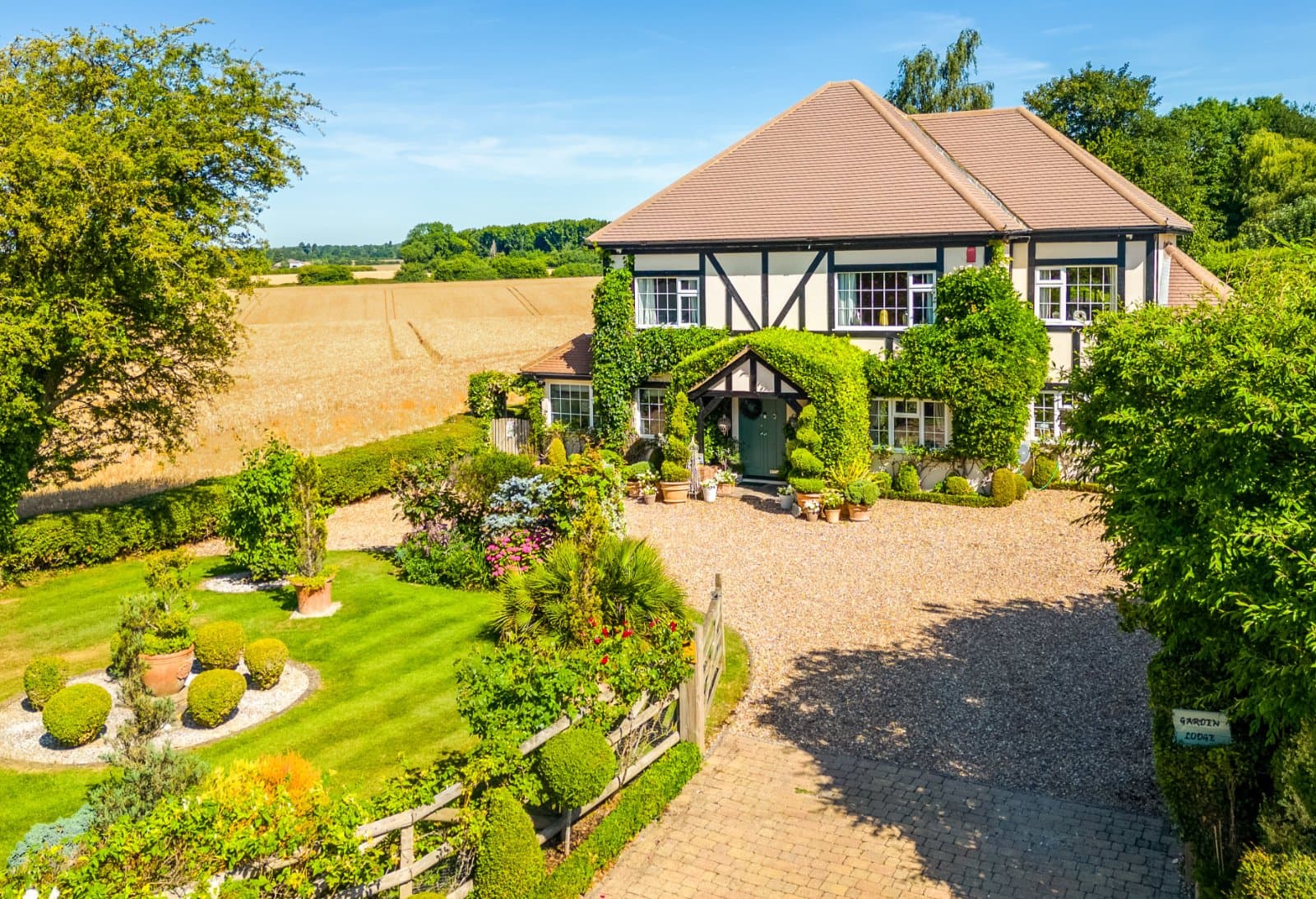 Rabley Heath, Welwyn, Hertfordshire, AL6 9UB