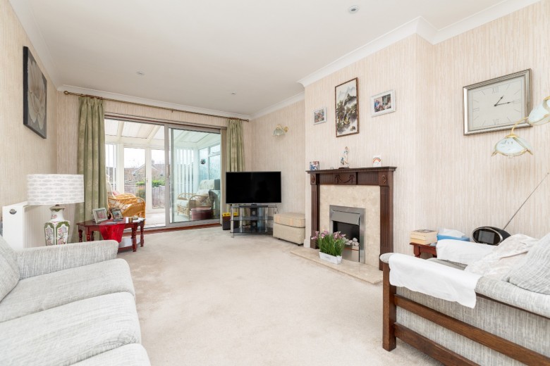 View Full Details for Grovelands Avenue, Hitchin, Hertfordshire, SG4 - EAID:Putterills, BID:893