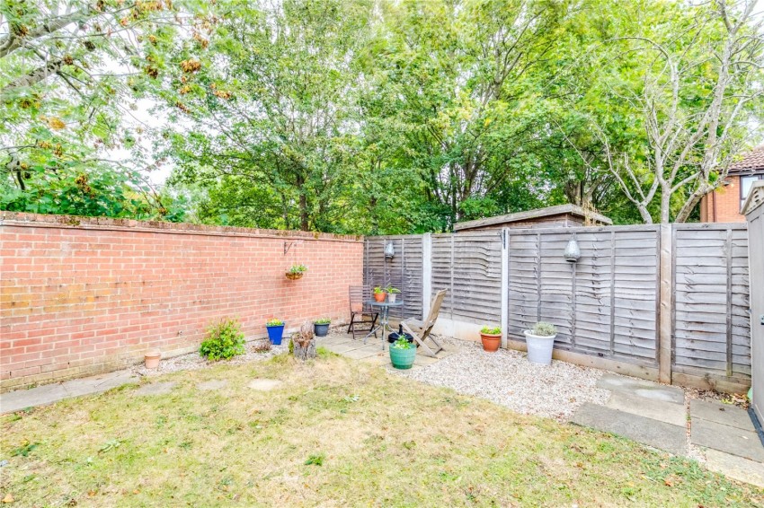 Images for Rivenhall End, Welwyn Garden City, Hertfordshire, AL7 EAID:Putterills BID:892