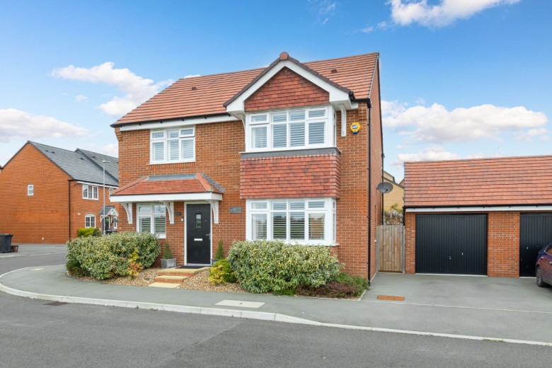 View Full Details for Sparrow Gardens, Lower Stondon, Henlow, Bedfordshire, SG16 - EAID:Putterills, BID:893