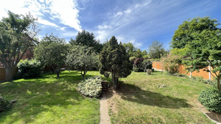 Images for Valley Road, Welwyn Garden City EAID:putterillsaltoAPI BID:1