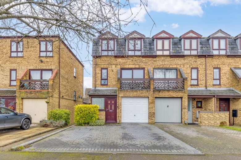 View Full Details for Rivenhall End, Welwyn Garden City, Hertfordshire, AL7 - EAID:Putterills, BID:892