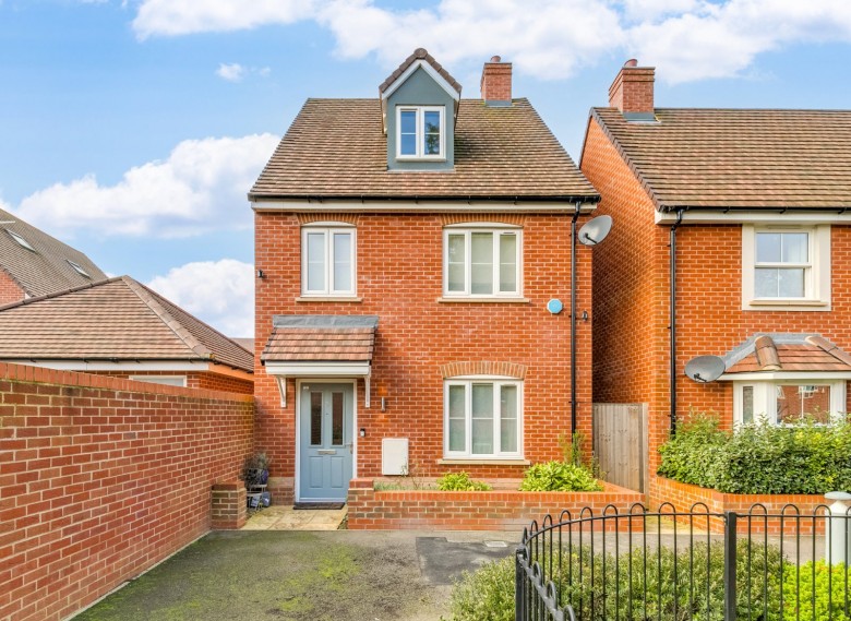 View Full Details for Woolmer Green, Hertfordshire - EAID:4182793638, BID:KBW